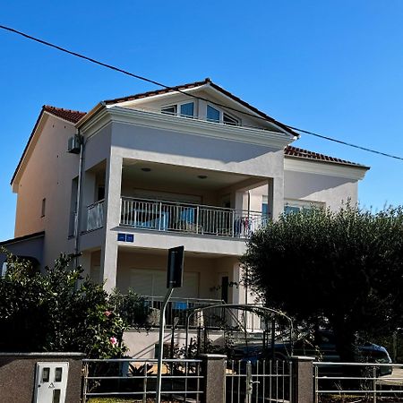 Apartments Villa Lili Умаг Экстерьер фото