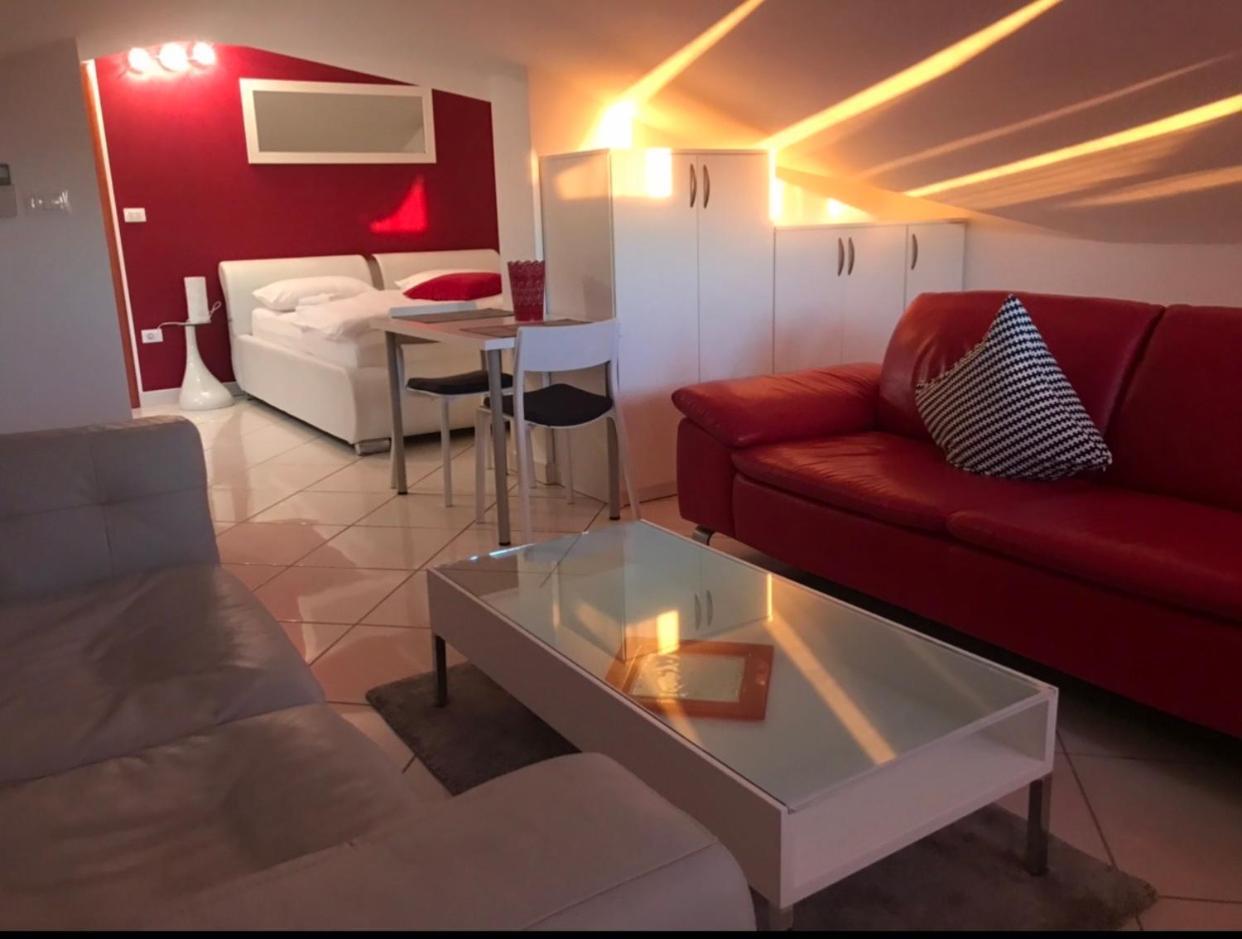 Apartments Villa Lili Умаг Экстерьер фото